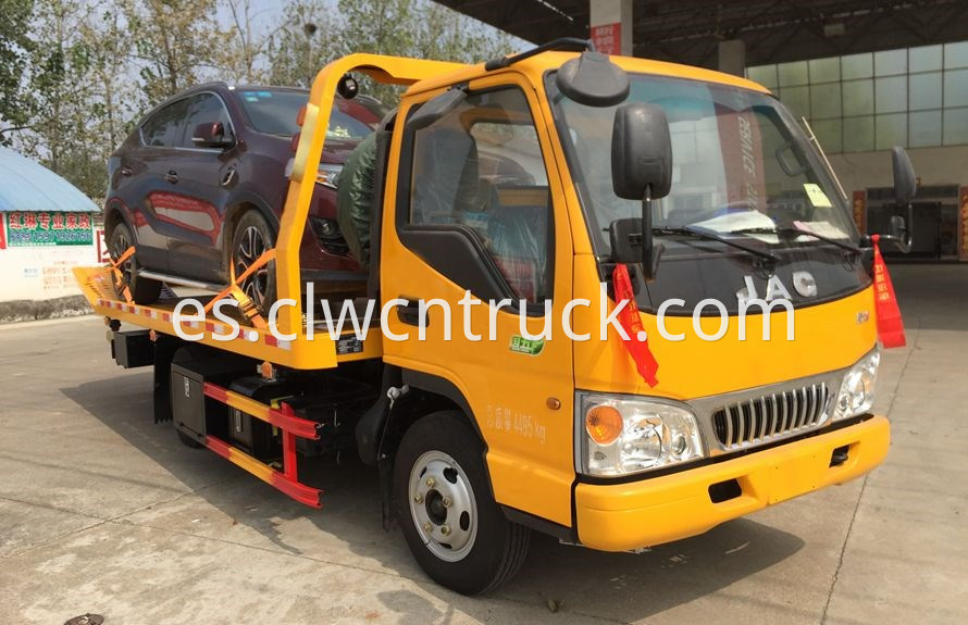 wheel lift towing vehicles 3